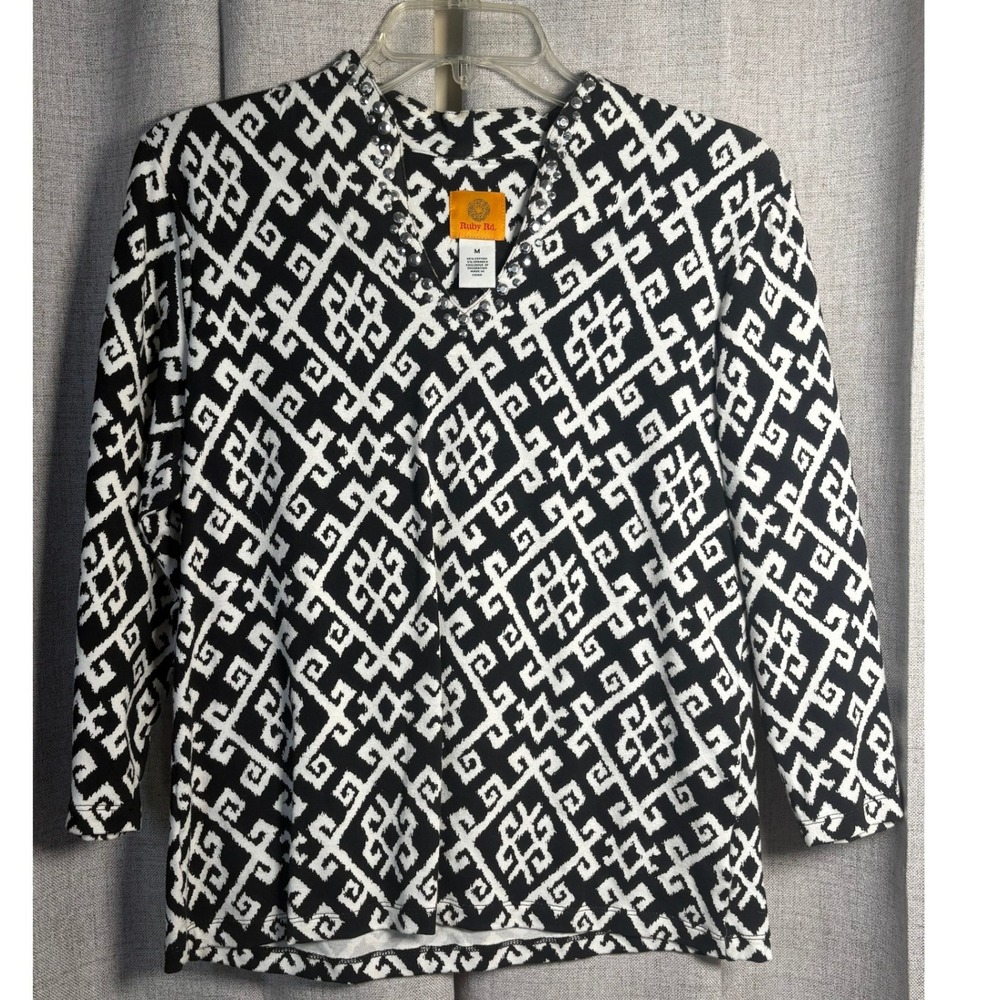 Ruby Rd Womens Black White Geometric Studded V-Neck 3/4 Sleeve Top Size Medium